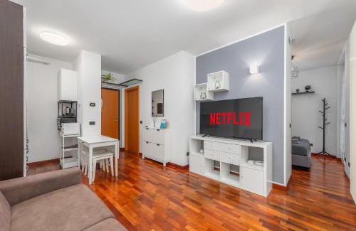 Segnano Apartamento | Free Private Parking - 5min to Metro - Balcony - Quiet
