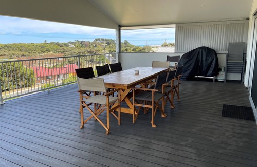 Waterhouse Casa | Free Wi-Fi, Ideal holiday location, long beach