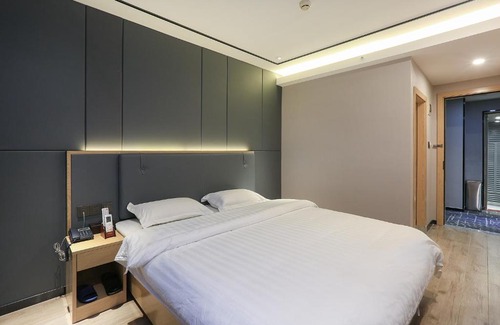 Tianhe Hotel | Freedom Hotel