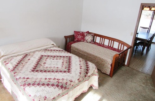 Hill City Cabina | Freedom Ridge Cabins