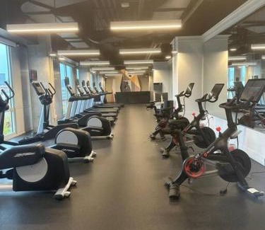 Hoboken Apartamento | Freedom Tower View -Amenity Packed -minutes to NYC