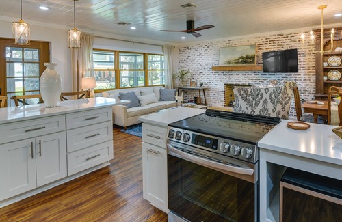 Freeport Casa | Freeport Waterfront Vacation Rental w/ Boat Launch
