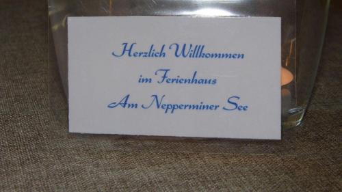 Neppermin Casa | Freistehendes Ferienhaus am malerischen Nepperminer See mit Terrasse und Ruderboot