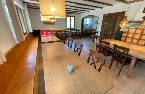 Bad Wildbad Casa | Freizeitheim Wilhelm-Kiefer-Haus mit großem Grundstück, Feuerstelle, Tennisplatz