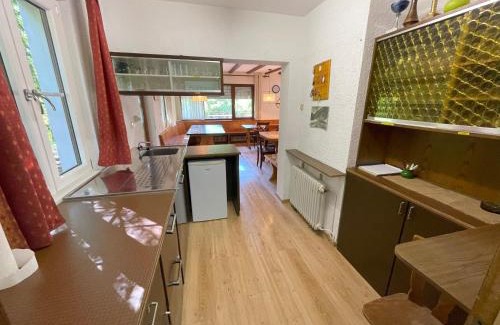Bad Wildbad Casa | Freizeitheim Wilhelm-Kiefer-Haus mit großem Grundstück, Feuerstelle, Tennisplatz