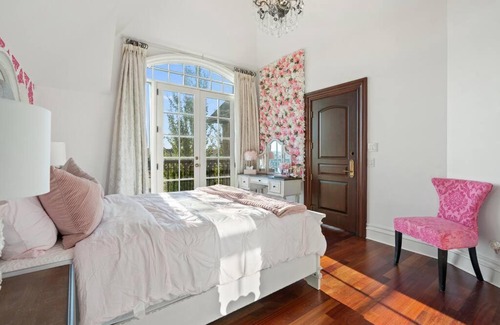 Springbank Hill Casa | French Château w/Swim Spa & Theatre: 11,700 sqft