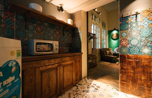 Hoan Kiem Villa | Villa francesa. 2BR. Casco antiguo. Enorme balcón. Jardín de barbacoa