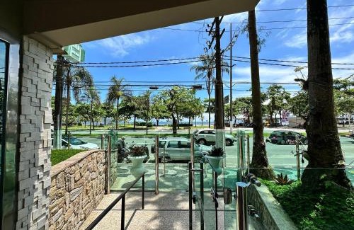 Aparecida Apartamento | Frente Mar com garagem, Ar Condicionado e WI-FI grátis em Santos