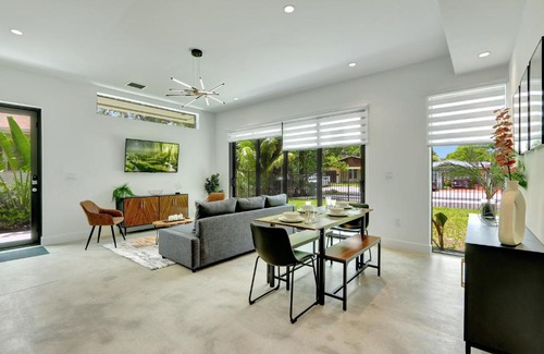 Miami Shores Casa | Fresco 1, Modern Design, Brand New Construction and Furniture