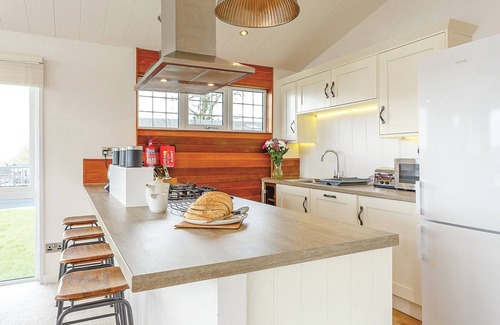 Axminster Chalet De Esquí | Fresh and contemporary styled lodge.