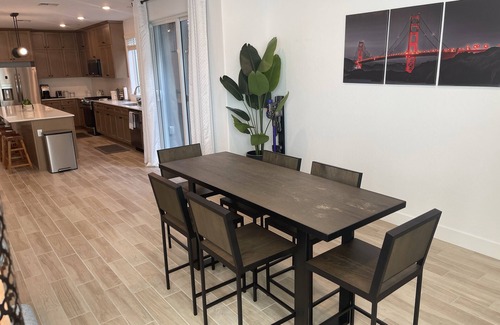 Clovis Casa | Fresh modern home-gated community with large pool-near Copper River