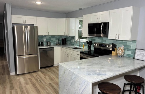 Bella Vista Casa | Freshly remodeled 3 Bedroom close to MTB trails and town