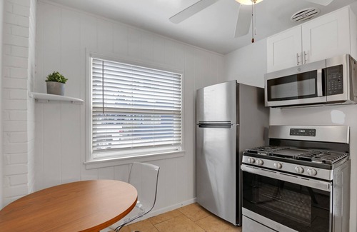Peninsula Casa | Freshly remodeled beach getaway, steps to the sand