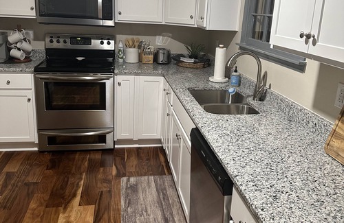 Ashland City Casa | Freshly Renovated 3 bedroom 2 bathroom house