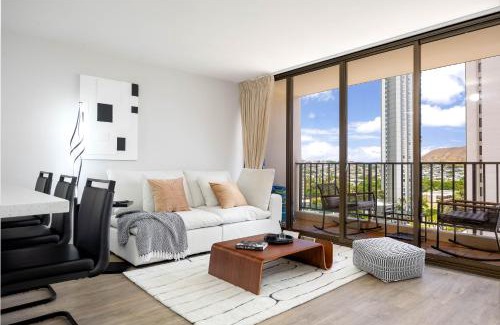 Waikiki Apartamento | Freshly Updated Condo in Waikiki with Free Parking