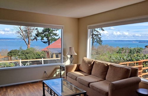 Port Townsend Casa | Freshly Updated Puget Sound View Home
