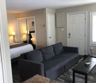 Craigleith Casa | Freshly Upgraded Cozy Studio @ North Creek Resort