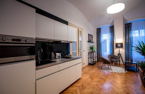 Hradcany Apartamento | Friday Songs 'Lujoso apartamento de 1 dormitorio junto al puente de Carlos y el Castillo de Praga.