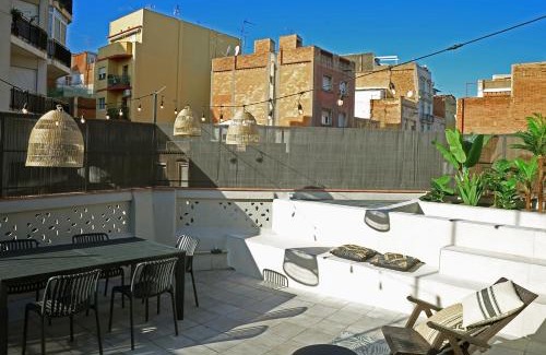 Collblanc y La Torrassa Casa | Fridays Flats Onix House