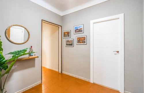el Fort Pienc Apartamento | Fridays Flats Arc De Triomf - Solar & Spacious