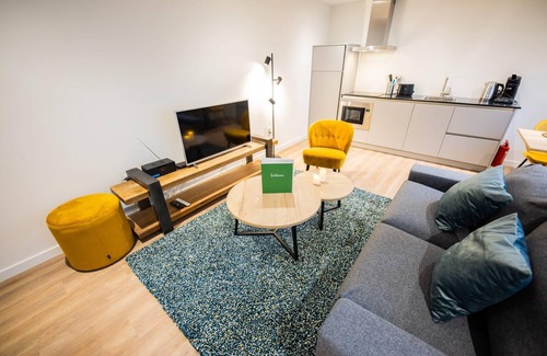 Tiel Apartamento | Friendly 50m² Apartment with Terrace (WE-39-A)