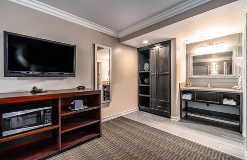 East Whittier Hotel | Friendly Hills Inn