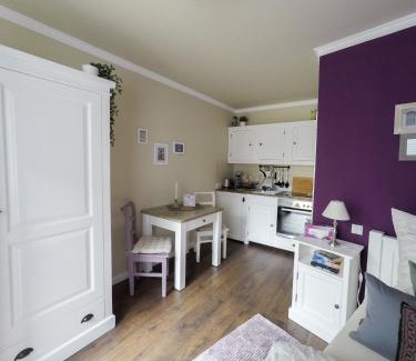 Dersdorf Apartamento | Friendly Home - Einzelappartement "Calm" Köln Bonn Phantasialand