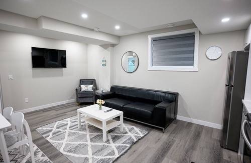 Symons Valley Casa | Friendly Entire Basement with 2 Bedrooms, 1 Full Bathroom & Full Kitchen