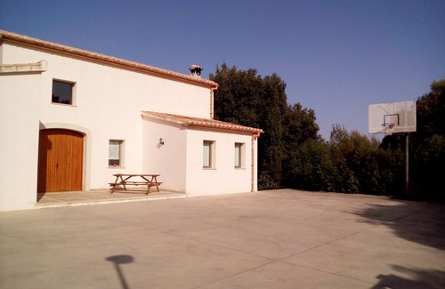 Sa Pobla Chalet De Esquí | Chalet en Sa Pobla con piscina, conexión wifi, BBQ, AC y vistas a la montaña