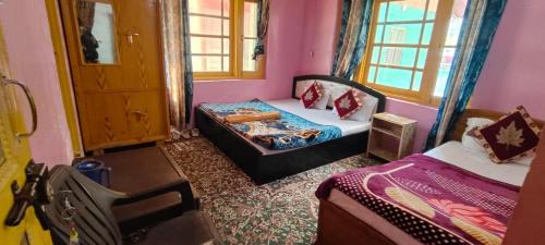 Gulmarg Casa | Friends ENCLAVE GUREZ