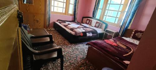 Gulmarg Casa | Friends ENCLAVE GUREZ
