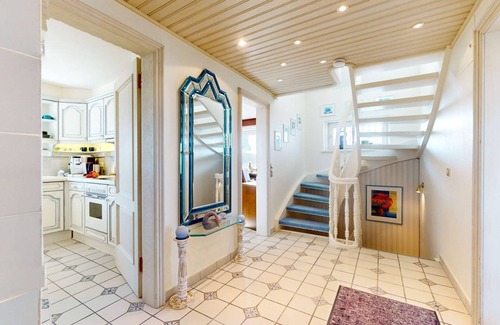 Hornum Casa | Friesen Hüs - Traditionelles Friesenhaus Unter Reet mit Meerblick