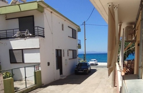Akrogialion Apartamento | Frinda, studio next to the sea