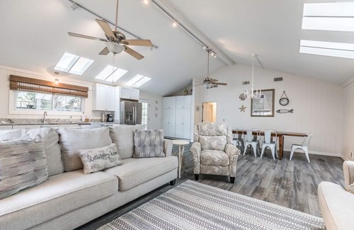 Saint Helena Island Casa | Fripp Island/Multi Family Friendly/ Dog Friendly/Spacious 3rd Row home/6 Seater Golf cart incl/-703 Amberjack
