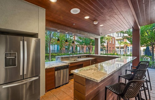 Frisco Apartamento | Frisco Luxurious 2BD 2BA Apartment