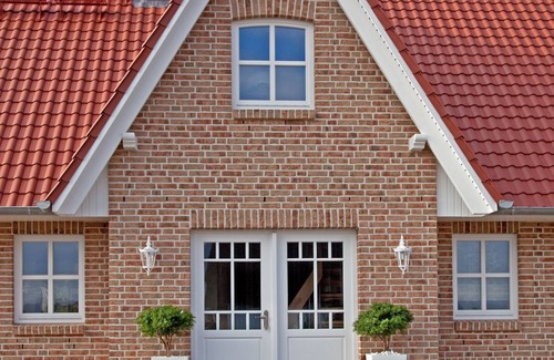 Rosenhagen Casa | Casa frisona "Strandhus" cerca de la playa, wifi gratis, chimenea y sauna