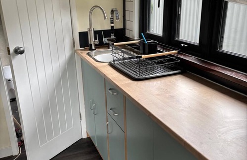 Machynlleth Cabina | Froggy Bottom Cabin Retreat
