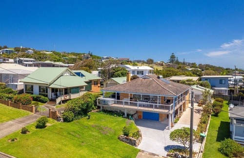 Taree Casa | "Frolic" at Crowdy Head
