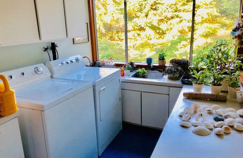 Central Saanich Casa | De Butchart a las playas, hacer de nuestro hogar su hogar lejos de inicio el año de.