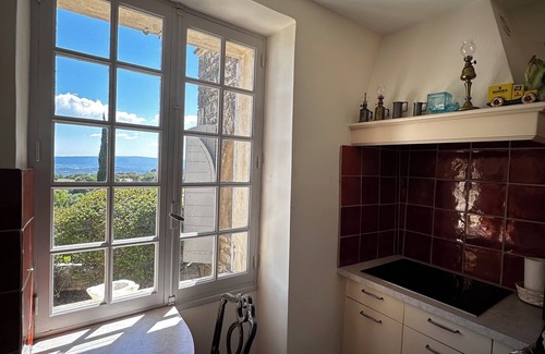 Murs Casa | From the top of its terraces and garden, breathtaking views of the Luberon