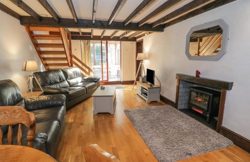 Brynrefail Casa | Fron Goed