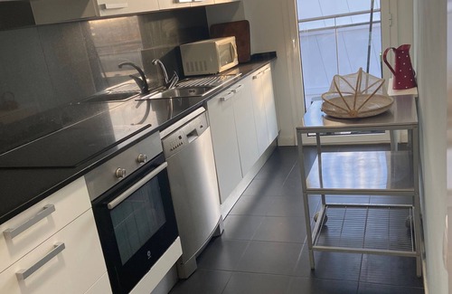 Badalona Apartamento | Primera línea de playa frente al puerto
