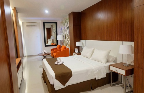 Pamekasan Hotel | Front One Hotel Pamekasan Madura