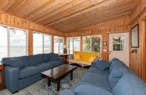 Covert Casa | Front seat view of Lake Michigan for beautiful sunsets and crashing waves
