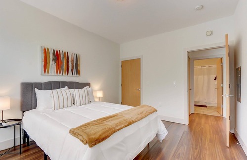 Yankee Hill Apartamento | FRONTDESK 1040 Cass St Apts East Town Milwaukee