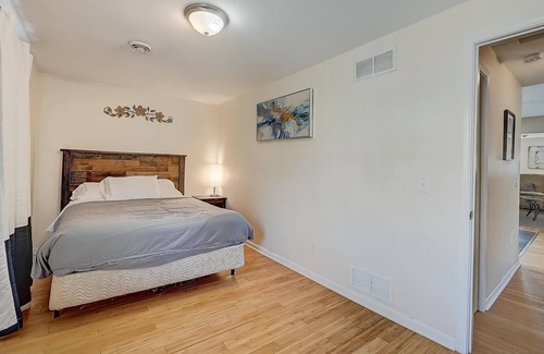 Lower East Side Apartamento | FRONTDESK 1600 N Jackson St Apts Lower East Side Milwaukee
