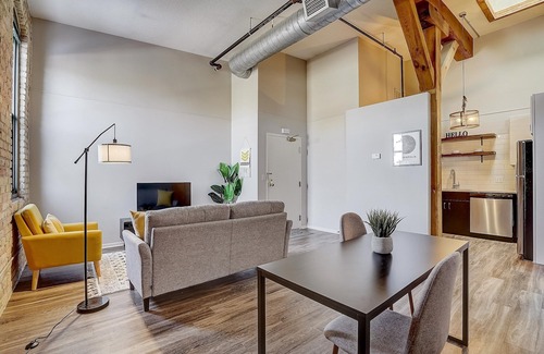 Warehouse District Apartamento | FRONTDESK 50 4th Ave Apts North Loop Warehouse District
