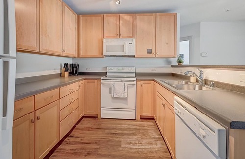 Historic Third Ward Apartamento | FRONTDESK Jefferson Block Apts Third Ward Milwaukee