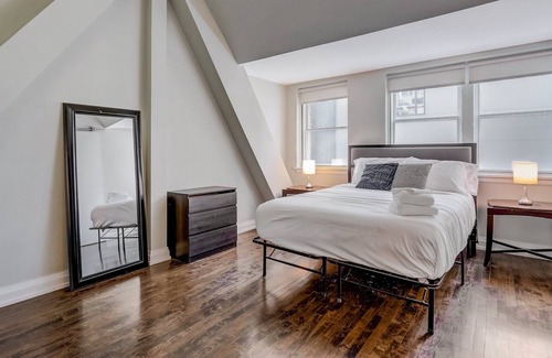 East Town Apartamento | FRONTDESK Mackie Flats 3rd Ward Downtown Milwaukee