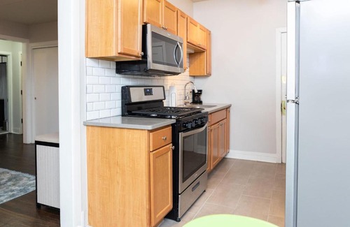 Kenwood Apartamento | FRONTDESK Open 1 BR Apt 6 miles to Downtown